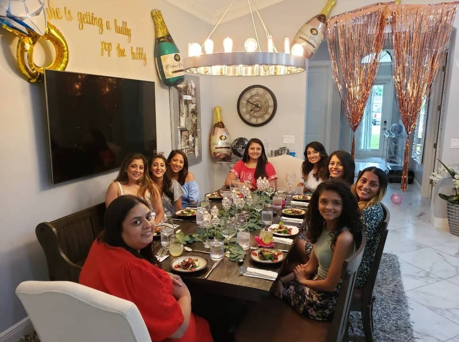 Dinner with ring balloon